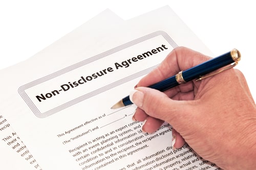 employee signing non disclosure agreement