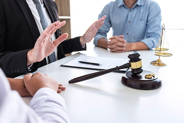 A private investigator can obtain evidence for your divorce.